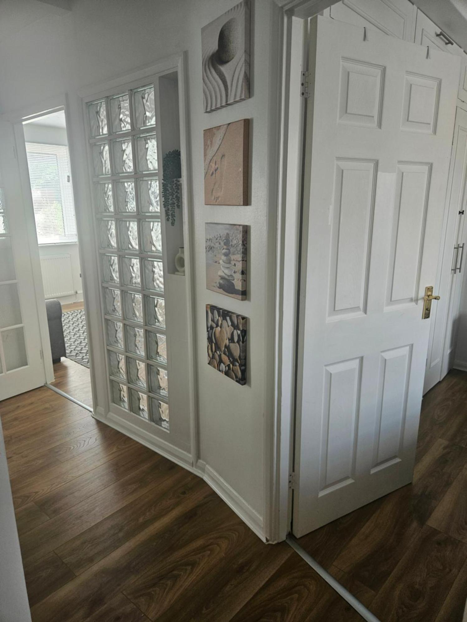 St Albans City Stays - Near Luton Airport - St Albans Abbey & City Train Station - Close To London- Harry Potter World - The Odyssey Cinema - Abbey Cathedral- Contractors I Business I Leisure- Sleeps Upto 6 People Exteriér fotografie